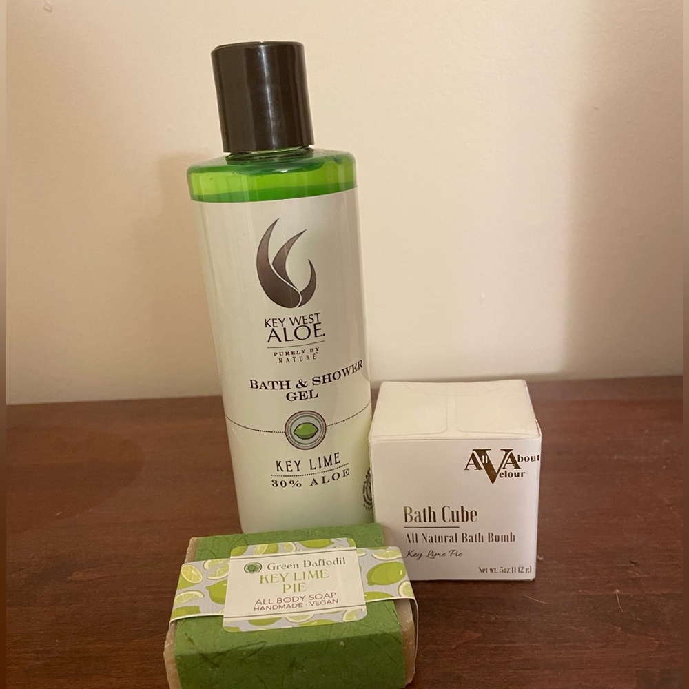 Key lime scented spa set